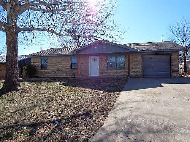 1st image of 1204 4th Pl