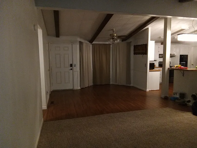 1674 Rio Vista Dr — Photo 2