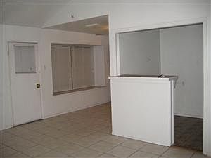 2nd image of 208 Skylark St
