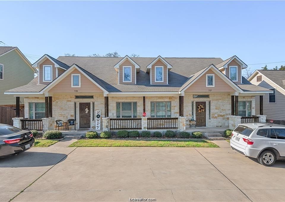 1st image of 729/731 Dominik Dr