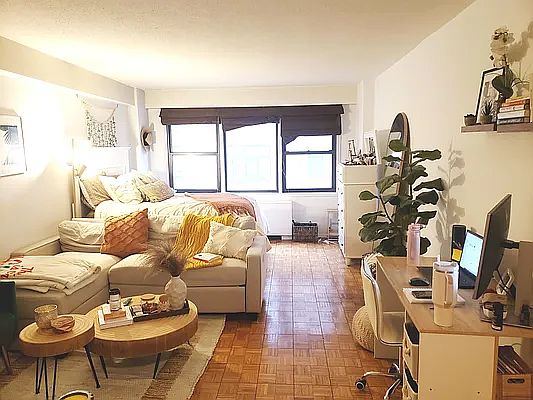 4th image of 520 E 81st St APT 9J