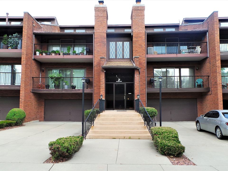 1st image of 2 Cinnamon Creek Dr #3