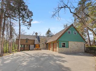 115 N Evergreen Ave, Manhattan, KS 66502