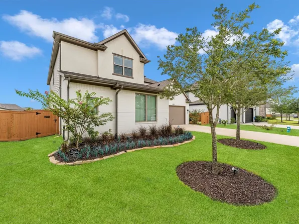 8630 Blue Coral Dr, Cypress, TX 77433