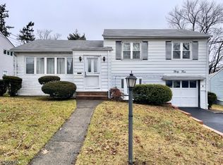 34 Mount View Dr, Clifton, NJ 07013