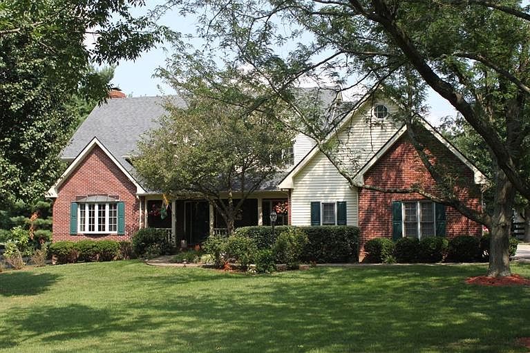 1st image of 103 Steeplechase Ct