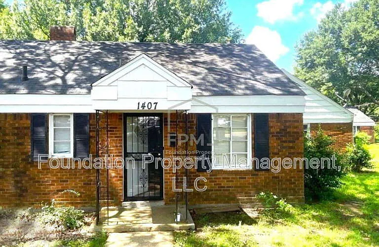 1407 Semmes St — Photo 1
