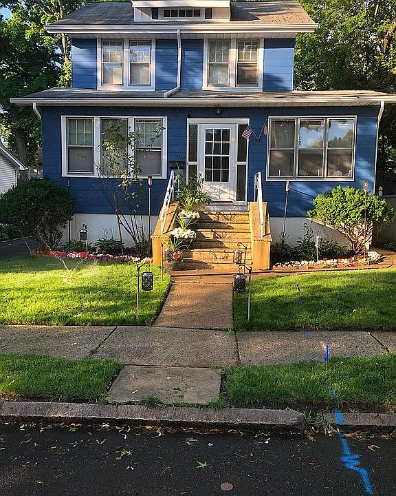 2nd image of 110 Sherwood Ave