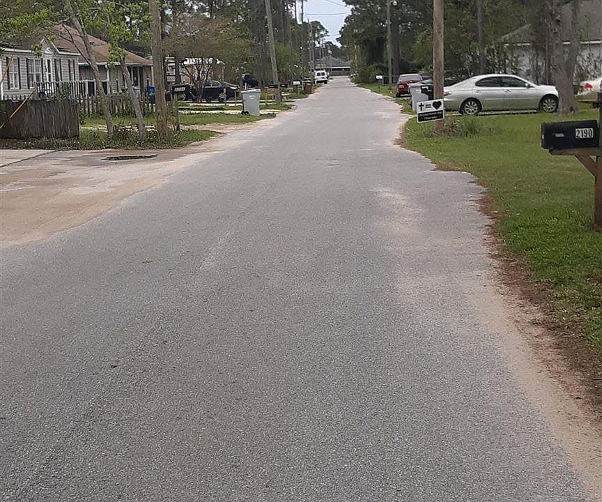 2nd image of Jeannie St
