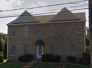 5616 Starkey Rd, Roanoke, VA 24018