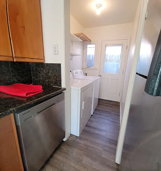 3129 Roberts Ave — Photo 6