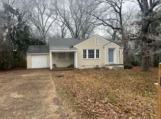 703 Oakwood Dr, Clinton, MS 39056