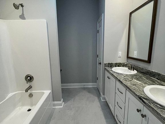 5th image of 807 Braxton Dr