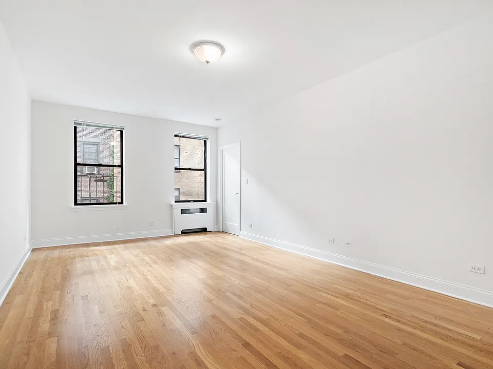 120 E 89th St #4B
