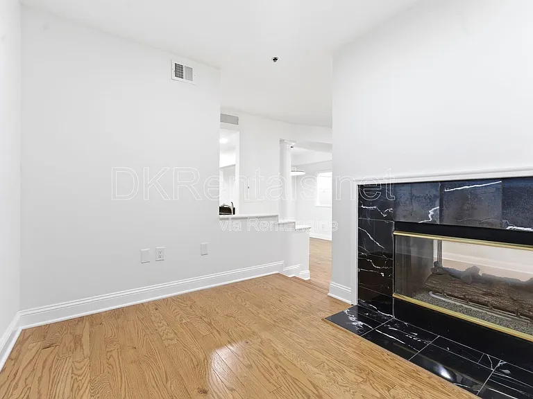 220 Renaissance Pkwy NE #2111 — Photo 13