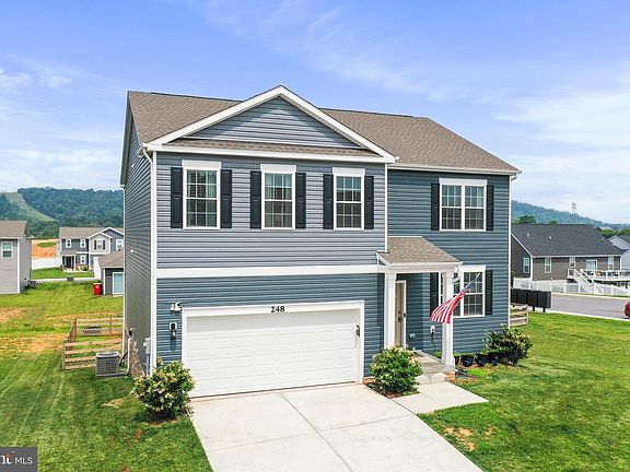 3rd image of 248 Aylesbury Ln