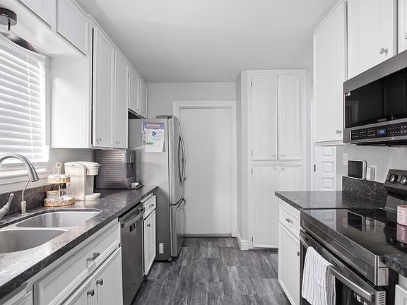 4th image of 2140 Georgia Way