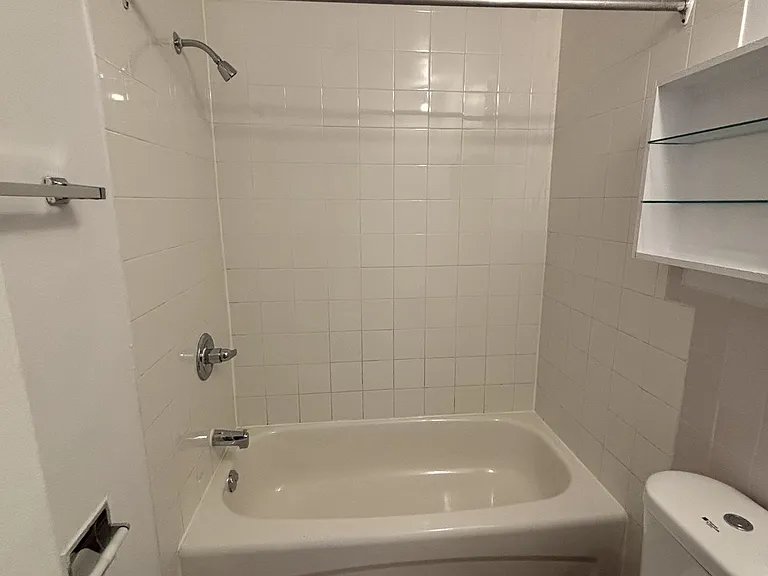 345 Laurier Ave E #706 — Photo 4