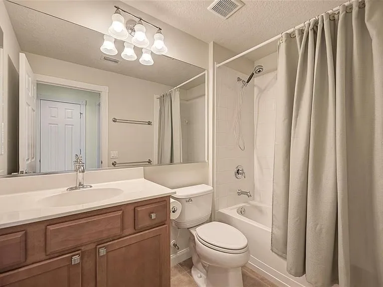 6083 Benevento Dr — Photo 16