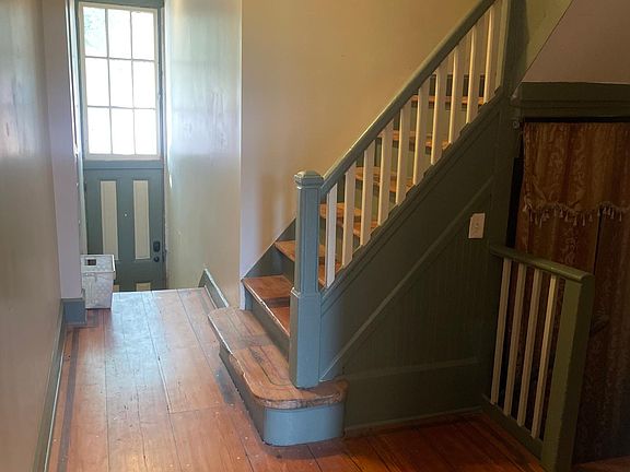 Secure entry to common hallway.