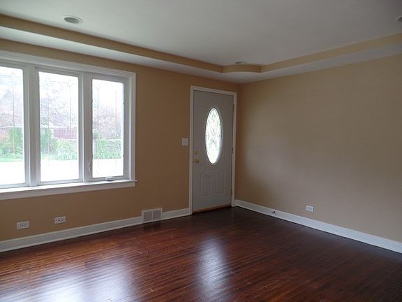 2nd image of 319 Bohland Ave