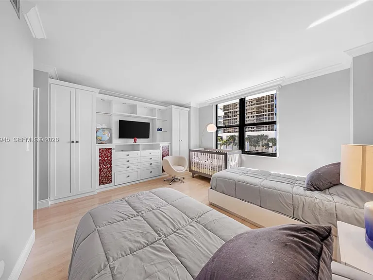 9801 Collins Ave #5S — Photo 33
