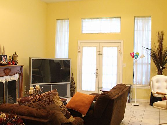 4th image of 1809 S Villa Real Dr