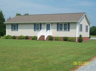 2083 Howerton Rd, Dunnsville, VA 22454