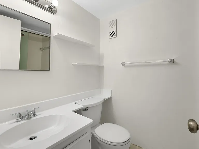 3940 Inverrary Blvd #404-A — Photo 18
