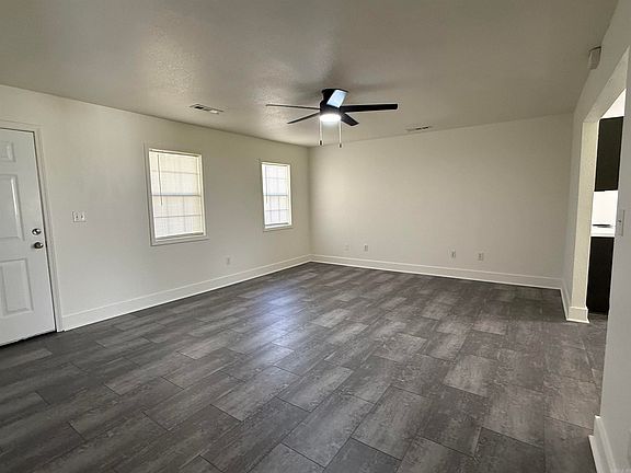 5th image of 211 N 18th Ave