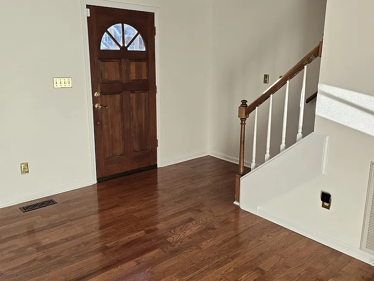 6828 Collinswood Dr — Photo 6