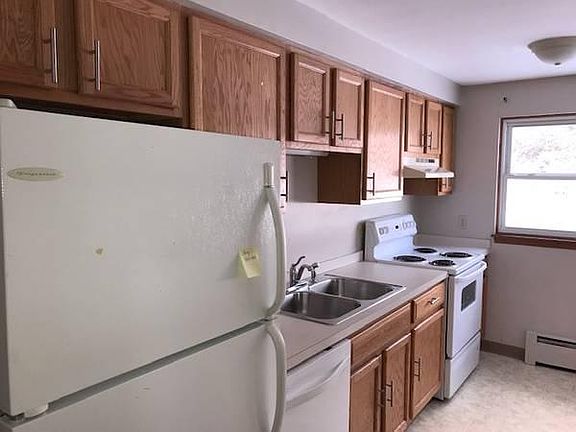 5th image of 1531 Wehrle Dr Uppr #