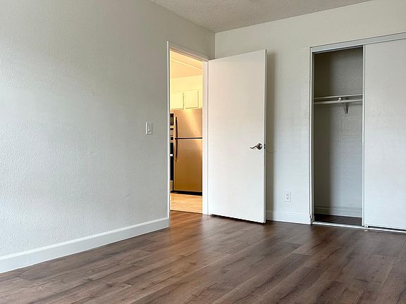 5th image of 149 N Commonwealth Ave APT 104