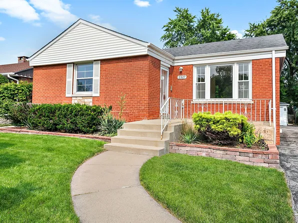 2327 S 5th Ave, North Riverside, IL 60546