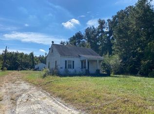 1526 Cox Rd, Blackstone, VA 23824