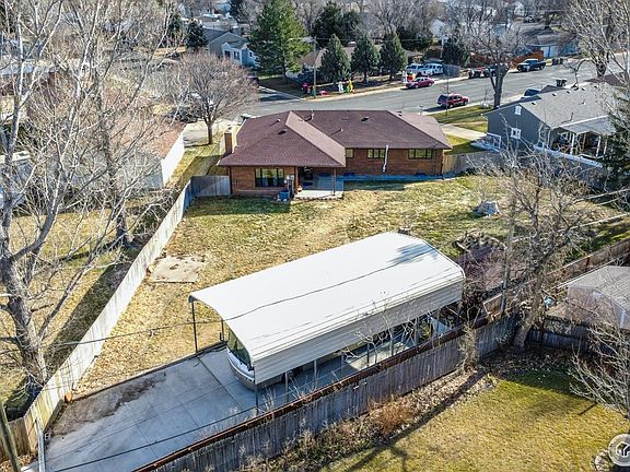 3rd image of 5 Circle Dr