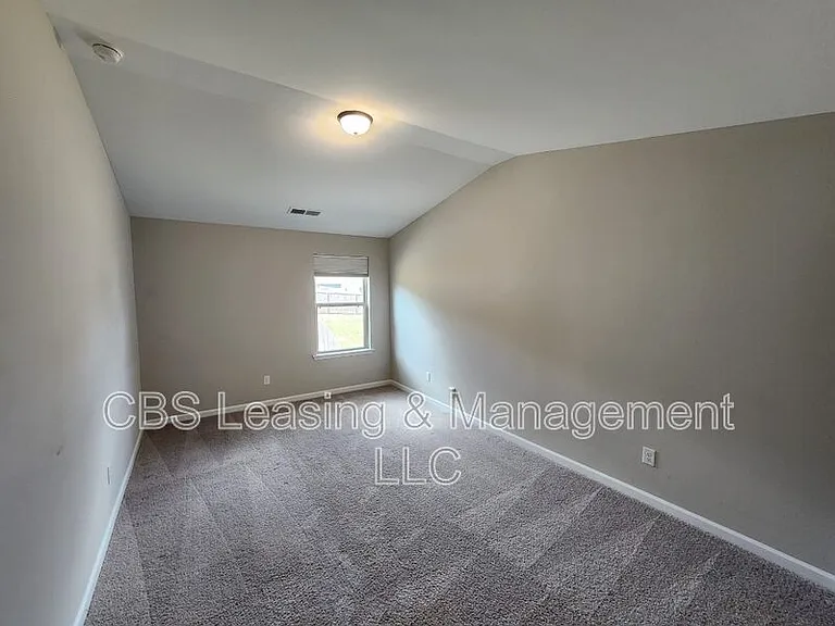 2112 Sequoia Dr — Photo 28