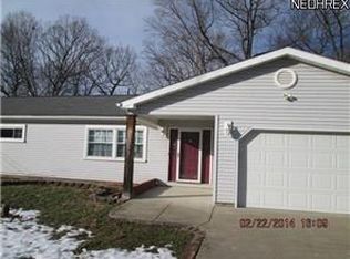 941 Tweed Dr, New Franklin, OH 44319