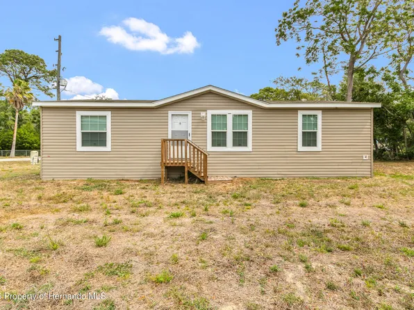 3264 Stephens Blvd, Spring Hill, FL 34606