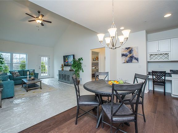 5th image of 2031 Cool Springs Dr #8