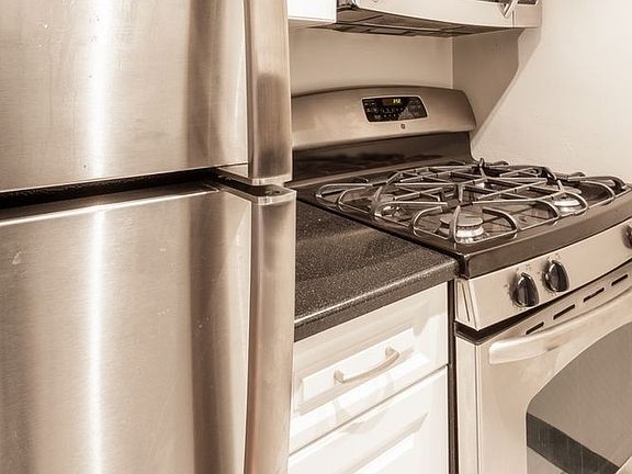 3rd image of 182 E 95th St APT 9F