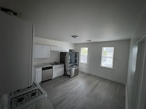 52 Davis St #2 Photo 1