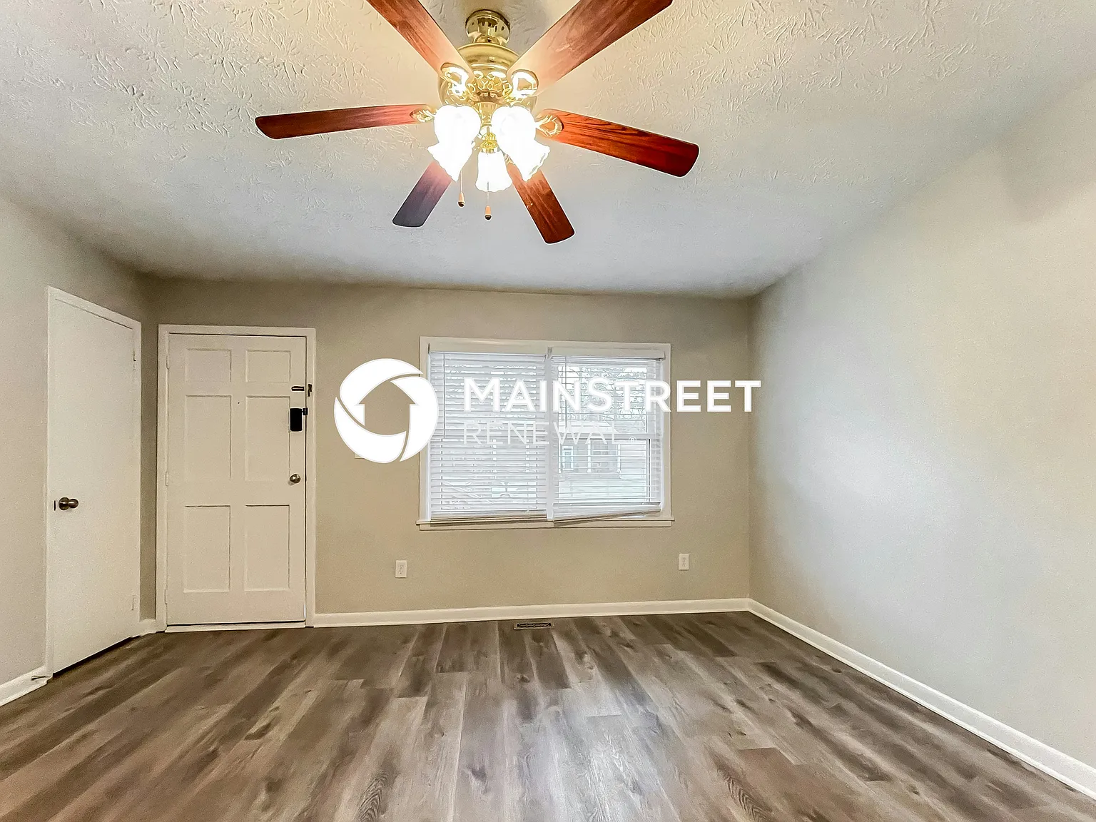 1933 Burkwood Ct Sw — Photo 4