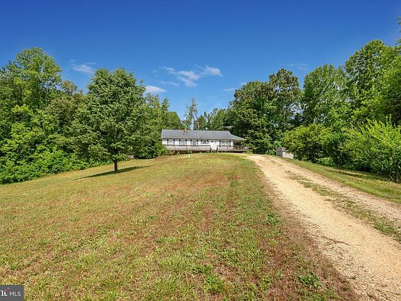 4th image of 27185 Oliver Ln