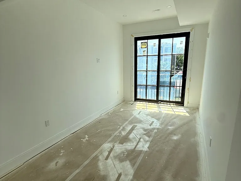 1430 Tremont St — Photo 11