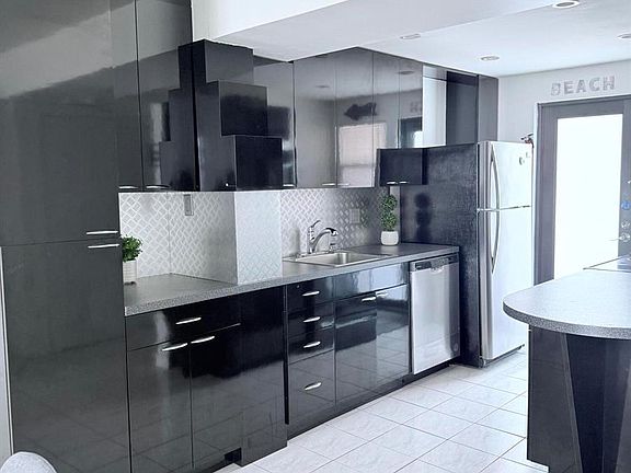 5th image of 801 N Ocean Blvd APT 802