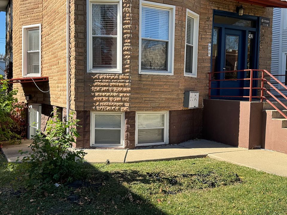 1st image of 2542 N Newcastle Ave #B
