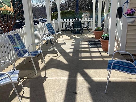 3rd image of 1311 Scottsdale Dr Unit 279