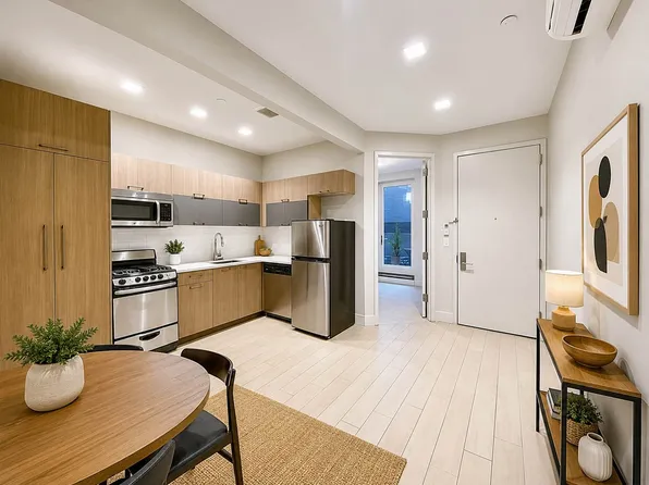 273 West 138th Street image 1 of 7