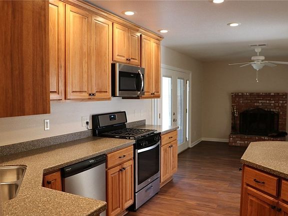 2nd image of 8808 Pavia Dr
